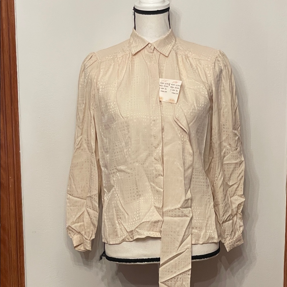 Vintage Elegant 100% Silk Cream Women's Blouse